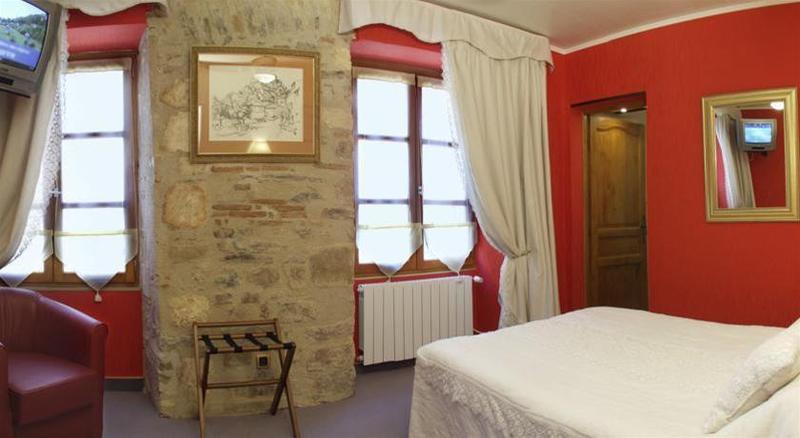 Du Vieux Hotel 3*