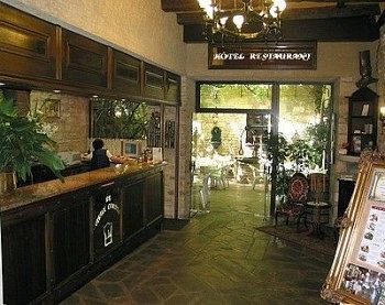 Du Vieux Hotel